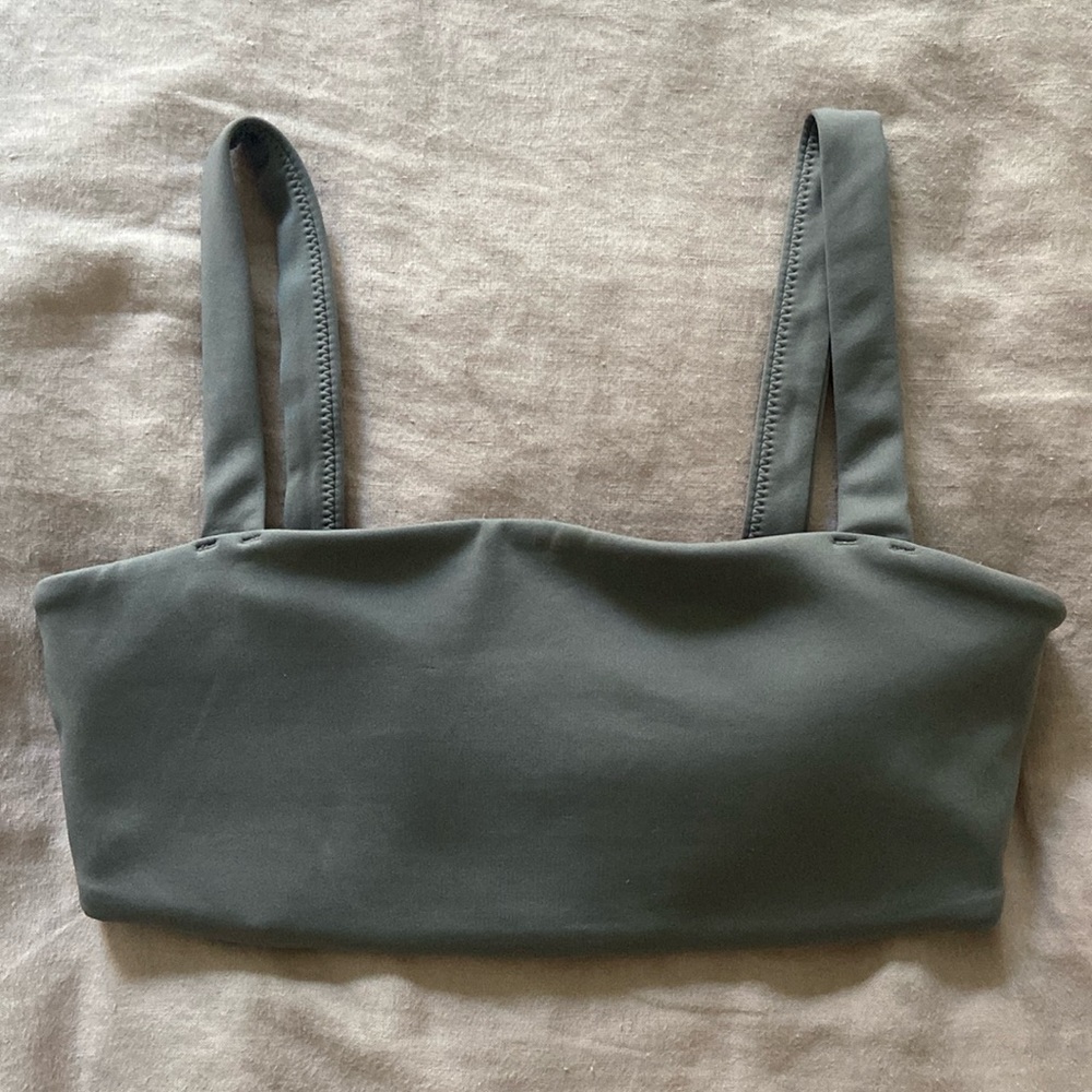 Vuori grey sports bra
